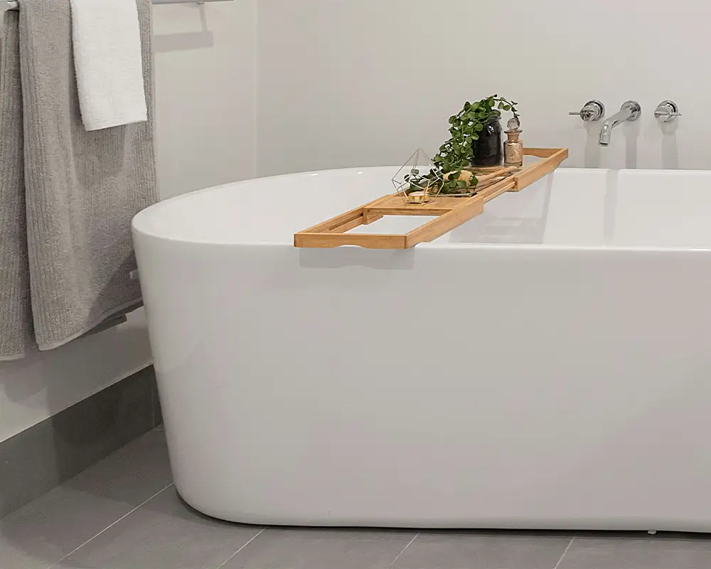 vanity tub
